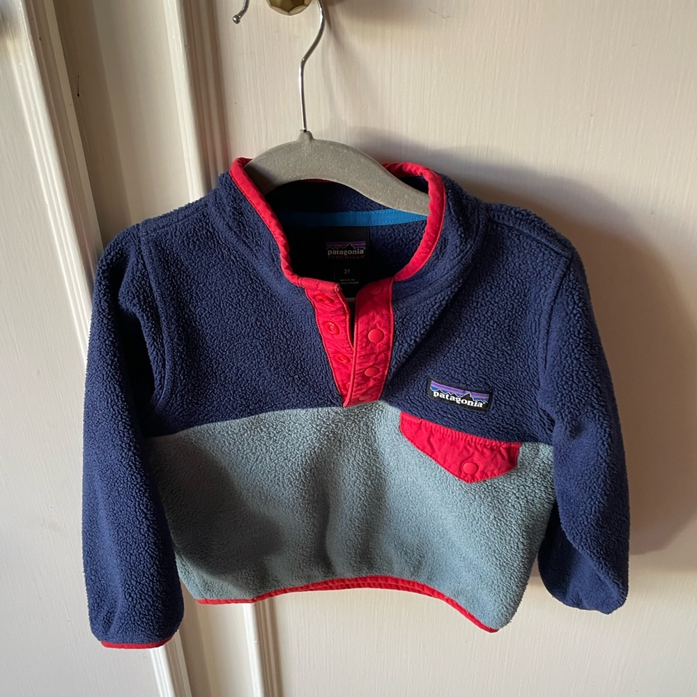 2T Patagonia tri color jacket with red trim
